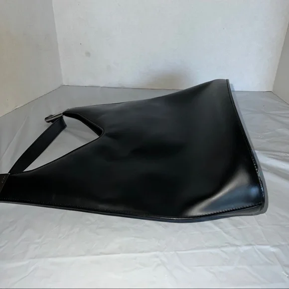 Vintage Gucci Black Patent Leather Bucket Bag Purse Shoulder handbag 90s Y2K